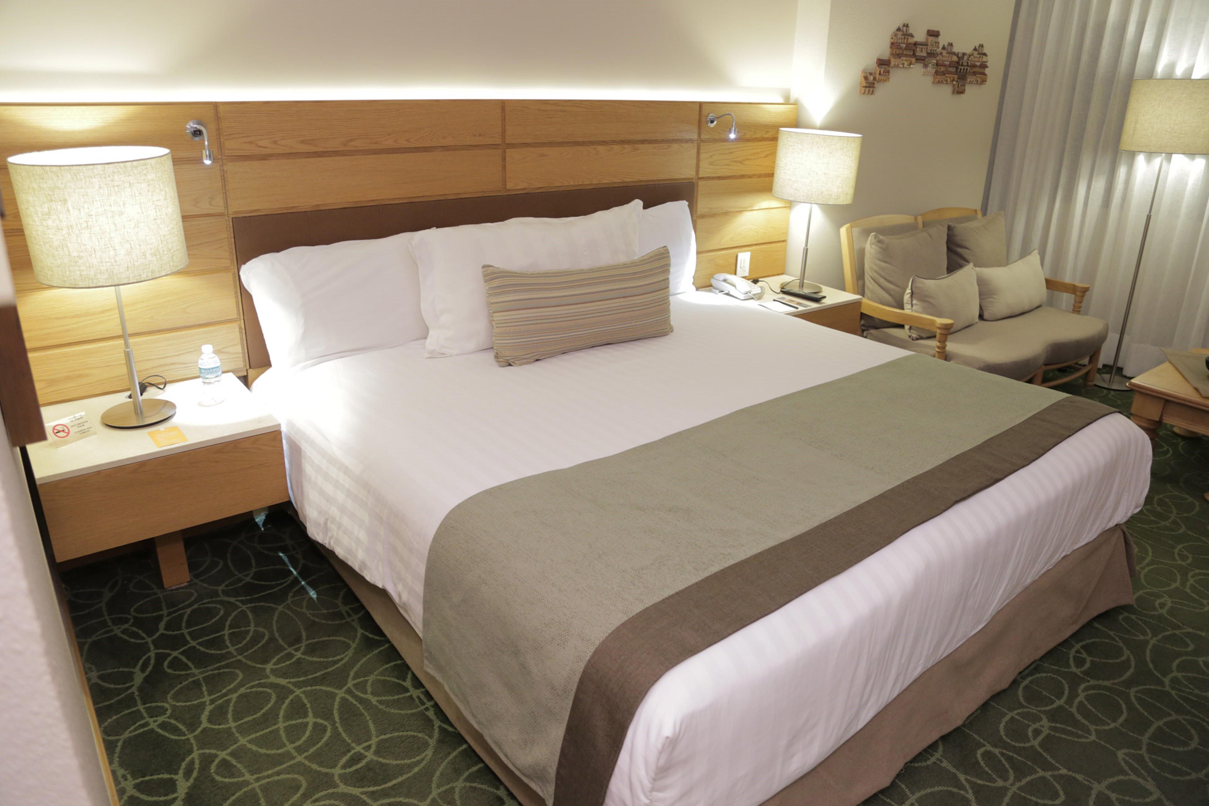 Marriott Tuxtla Gutierrez Hotel Exterior photo A bed
