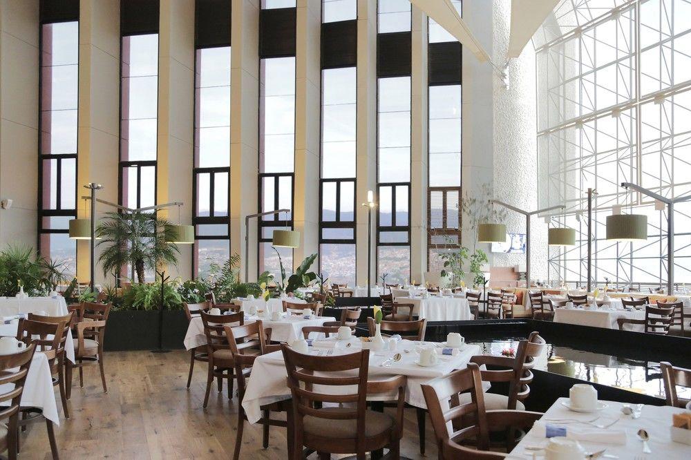 Marriott Tuxtla Gutierrez Hotel Exterior photo The restaurant