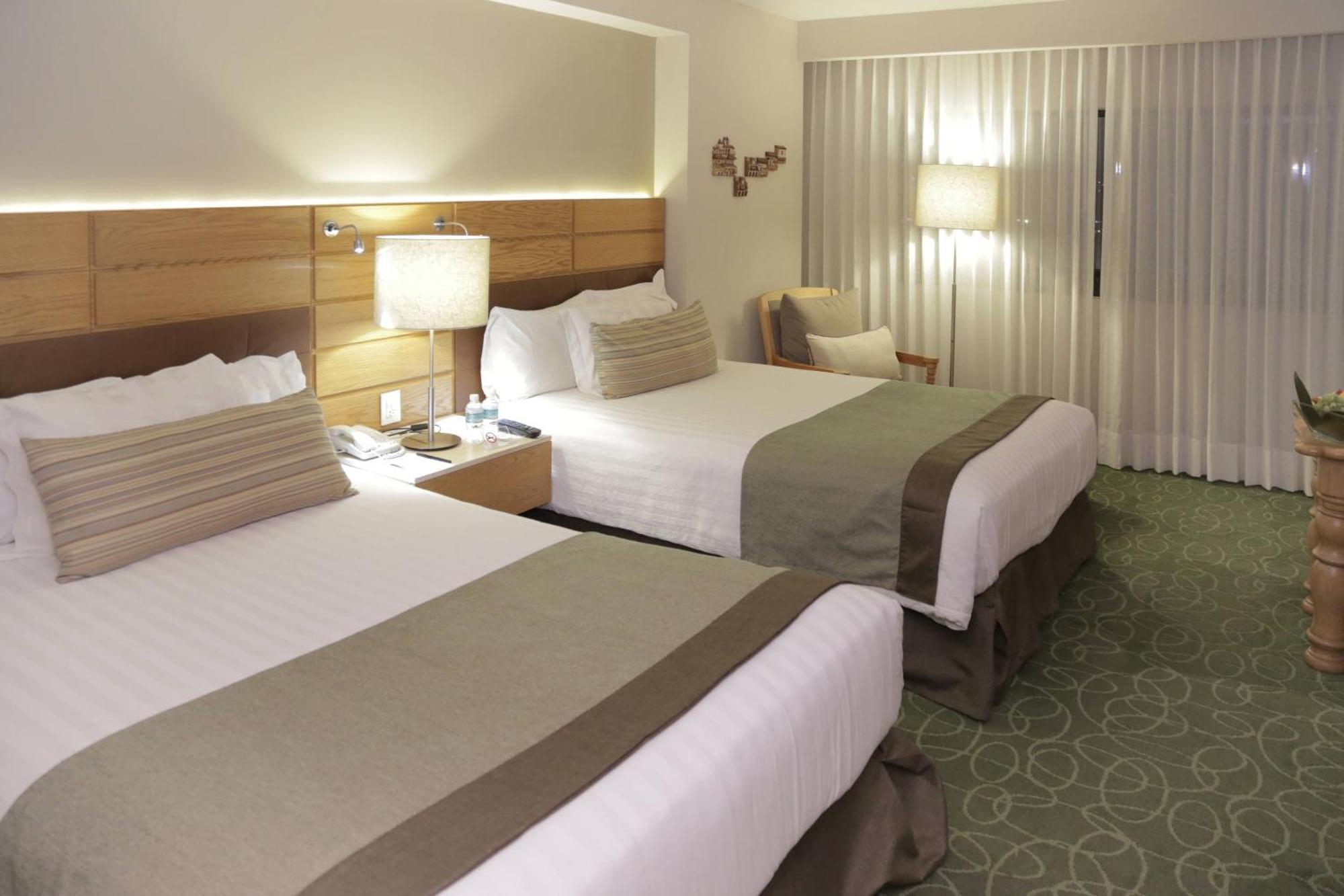 Marriott Tuxtla Gutierrez Hotel Exterior photo A room at the Hilton Garden Inn
